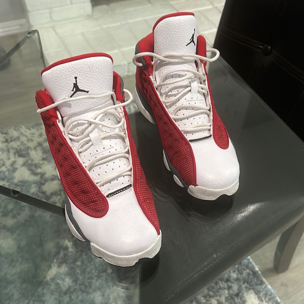 Jordan 13s size 6Y